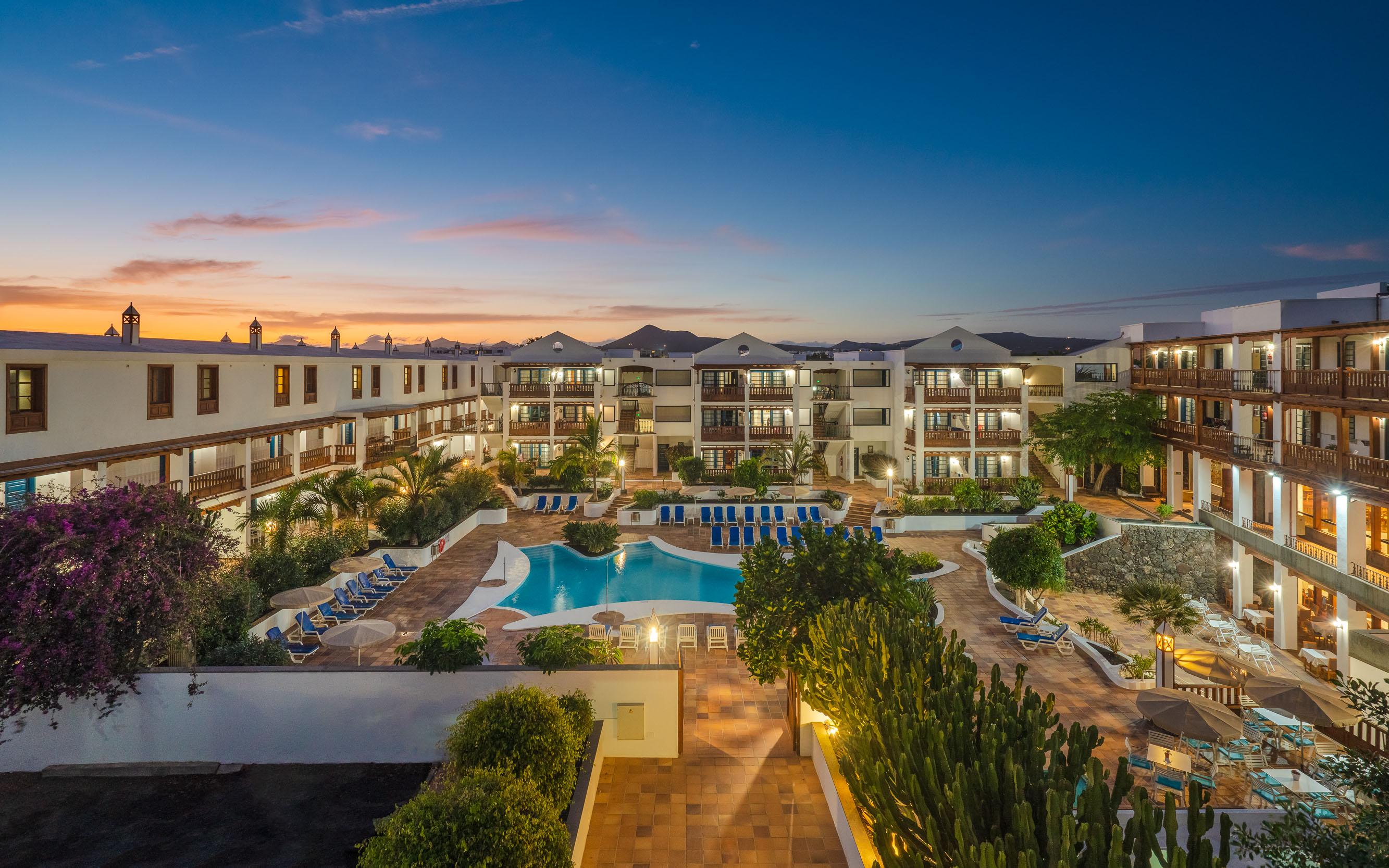 Nazaret Mansion Hotel Costa Teguise Bagian luar foto